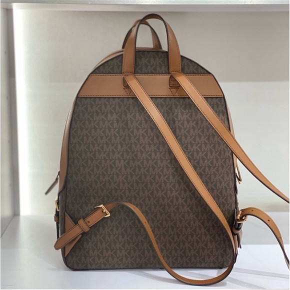Michael Kors Large Jaycee Backpack Brown - Picture 4 of 11